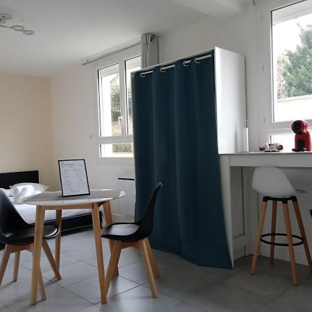 Studio Cosy Dans Residence Calme Et Privee Le Mans Bilik gambar